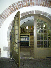 Eingang zum Kirchenschiff